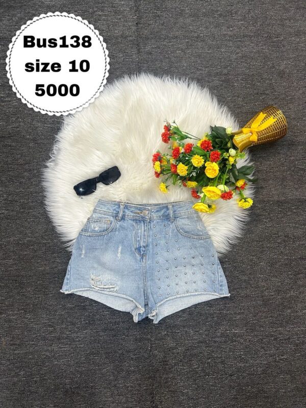 Stylish highwaist bumshort Size 10