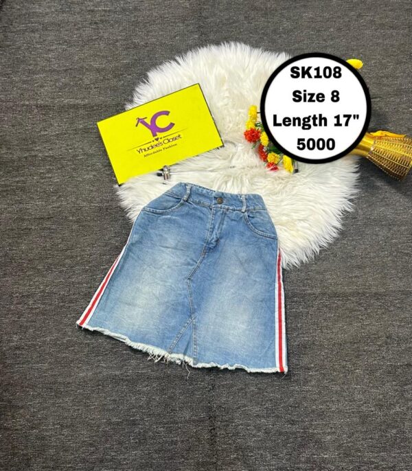 Blue side striped Jean Skirt Size 8 L 17”