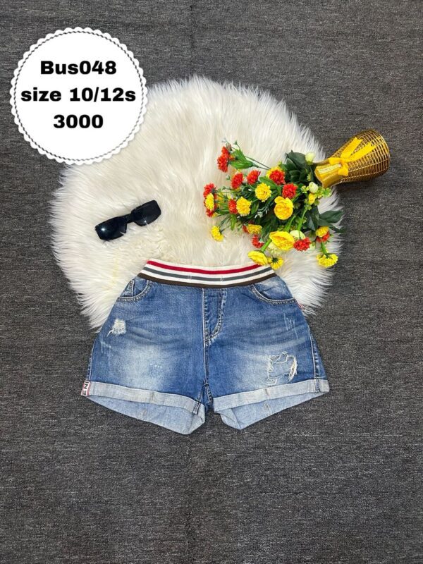 Striped waist blue bumshort Size 10/s12