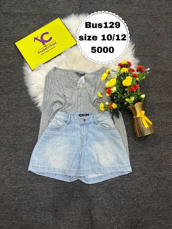 High waist boyfriend short Size 10/12