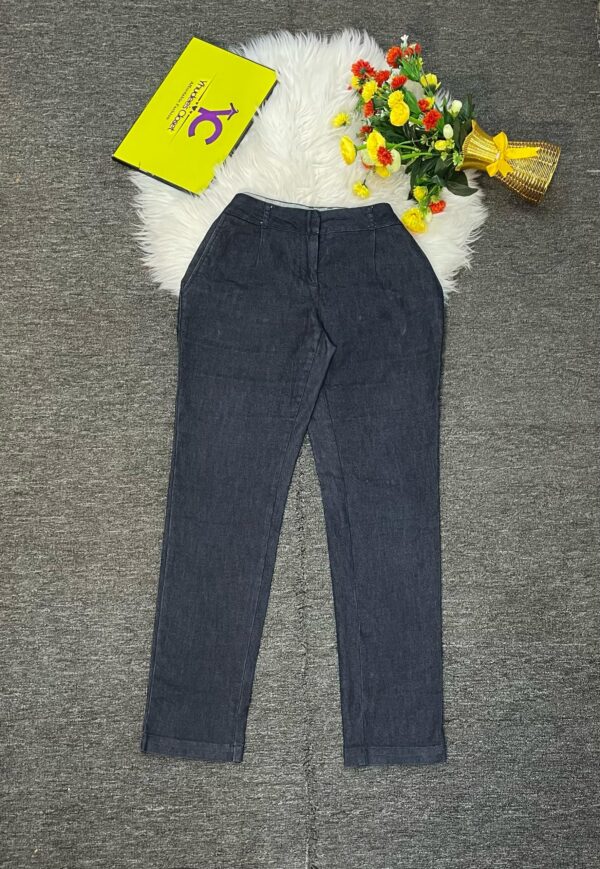 Deep blue jean trouser Size 10, L 40