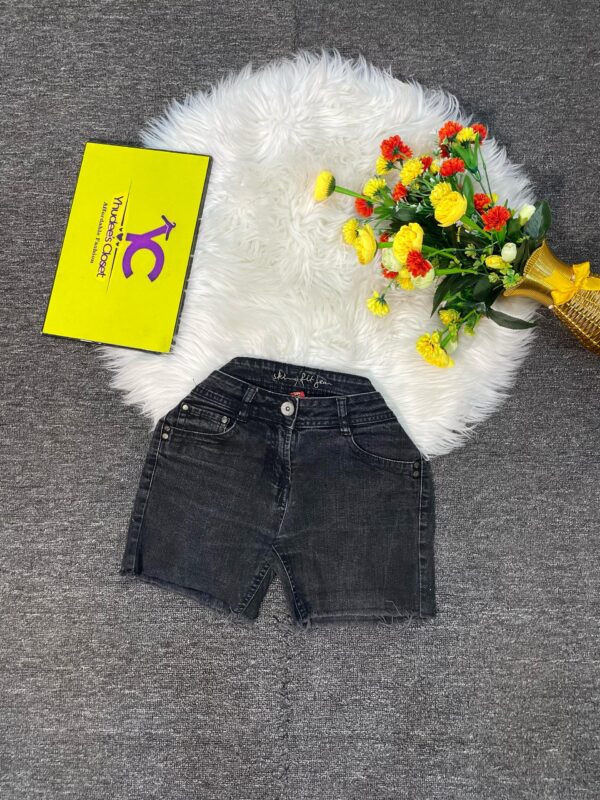 Dark Ash Bum Short Size 6