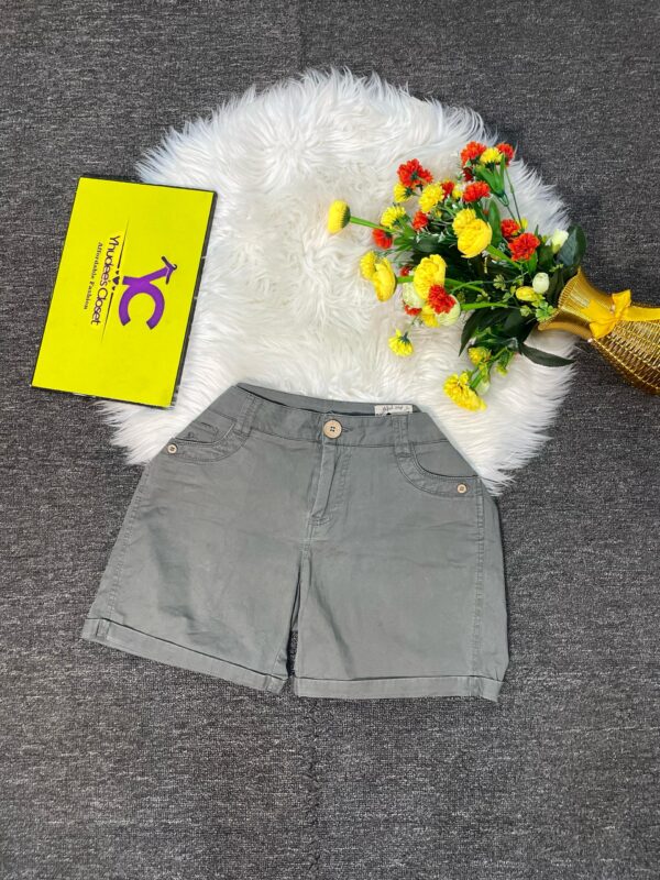 Khaki Green bumshort Size 10/12