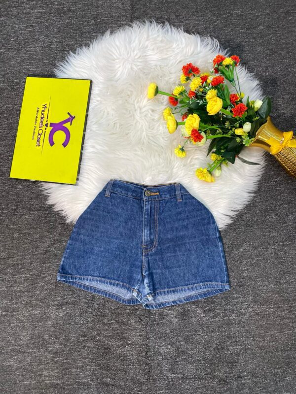 High Waist Bum Short Size 4/6