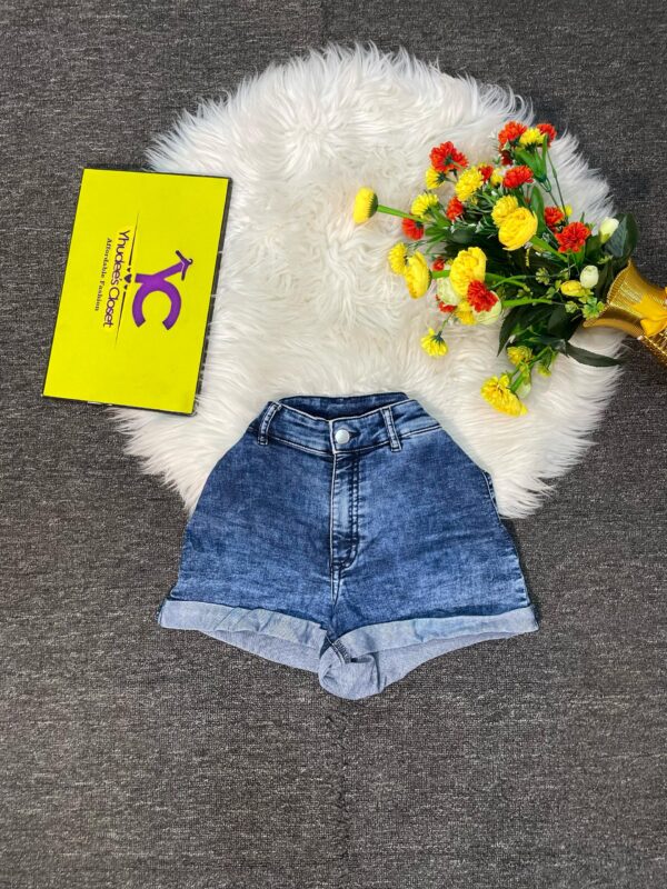 Stretchy High waist Jean Short Size 10