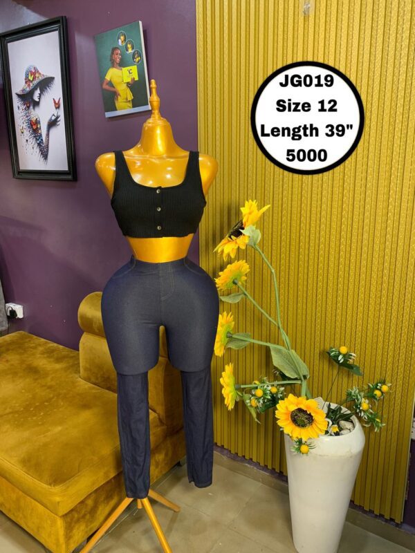 Jean Design Joggers Size 12, L 39