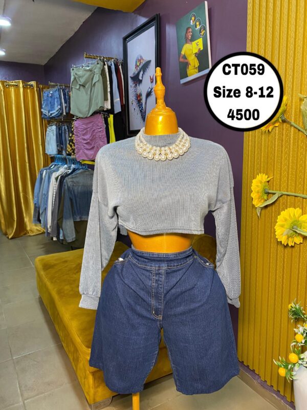 Grey Long Sleeve Crop Size 8-12