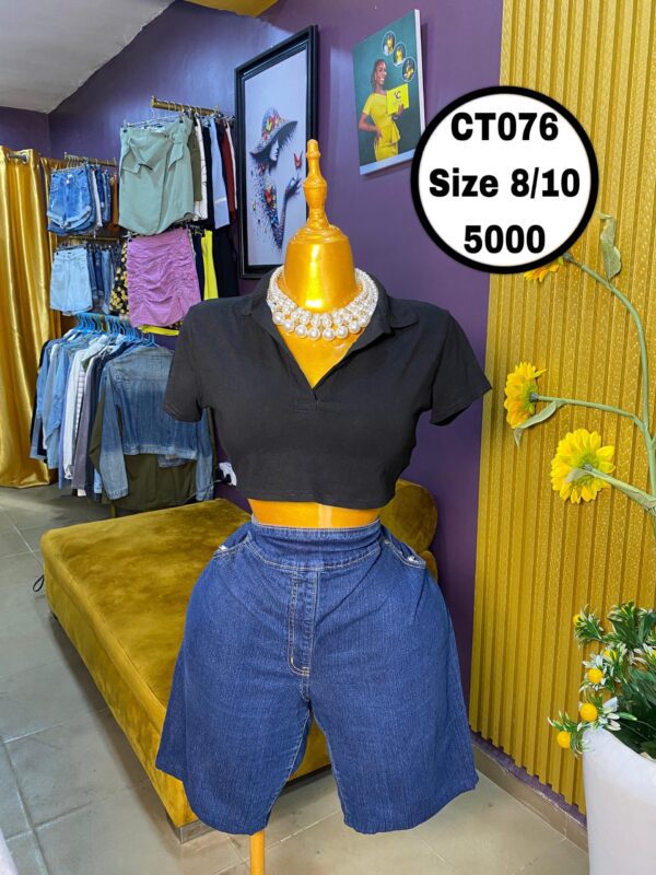 Black Crop Top Size 8/10