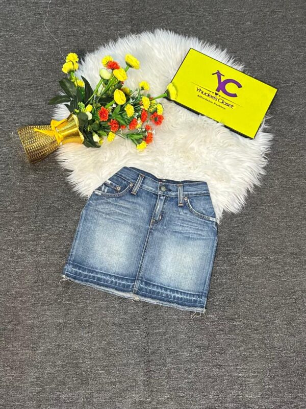 Blue Jean skirt Size 8 L 15”