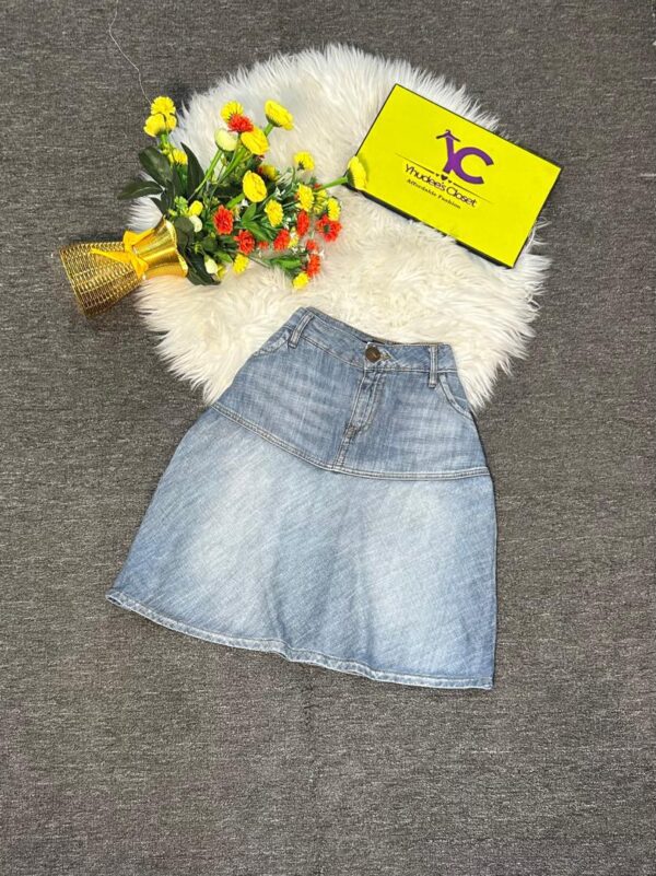 Dark blue Jean skirt Size 10 L 22”