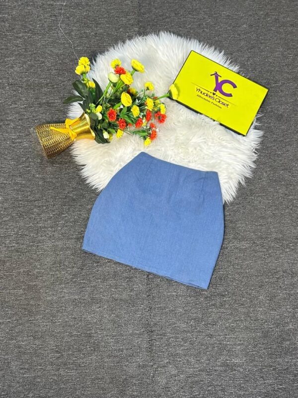 Blue mini skirt Size 8 L 15”