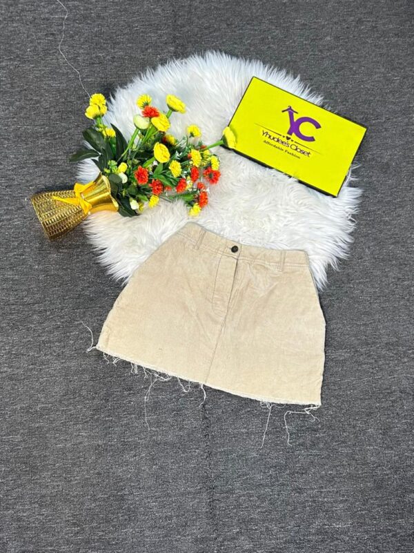 Carton color corduroy skirt Size 10 L 13”