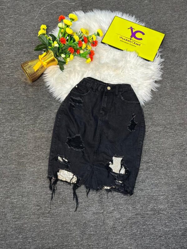 Black designed Jean skirt Size 10 L 21”