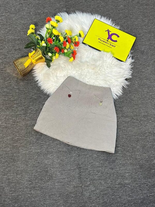 Plaid mini skirt Size 8 L 15”