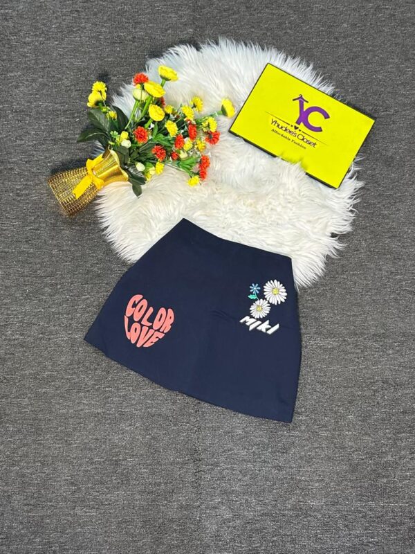 Navy blue skirt Size 10 L 15”