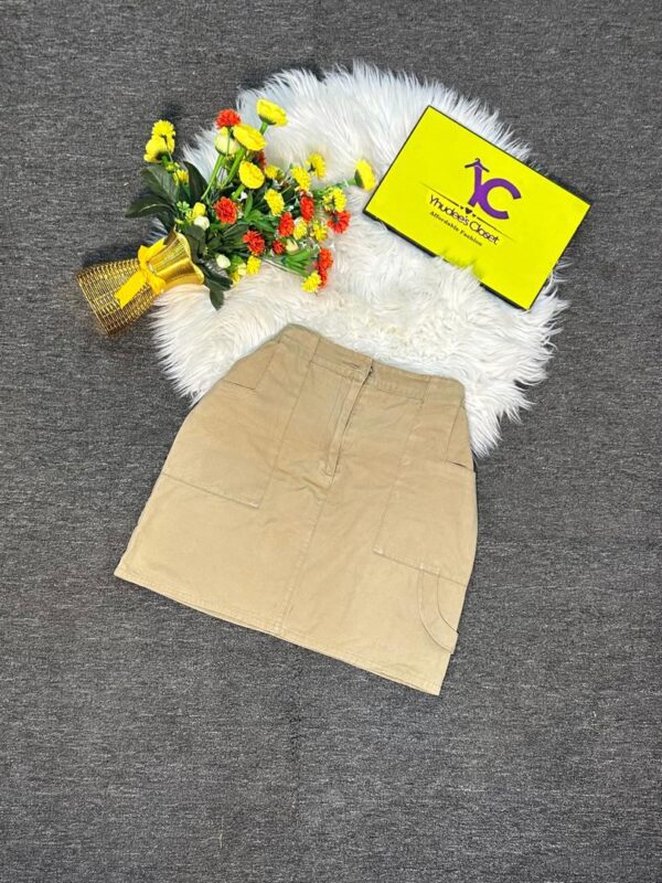 Carton color cargo skirt Size 10 L 19”