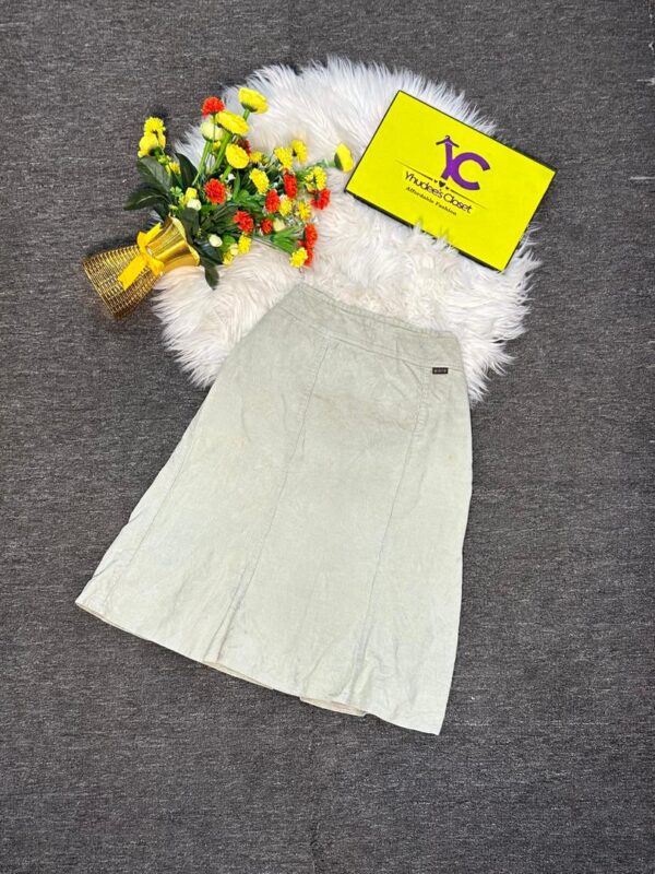Mint green corduroy skirt Size 10/s12 L 25.5”