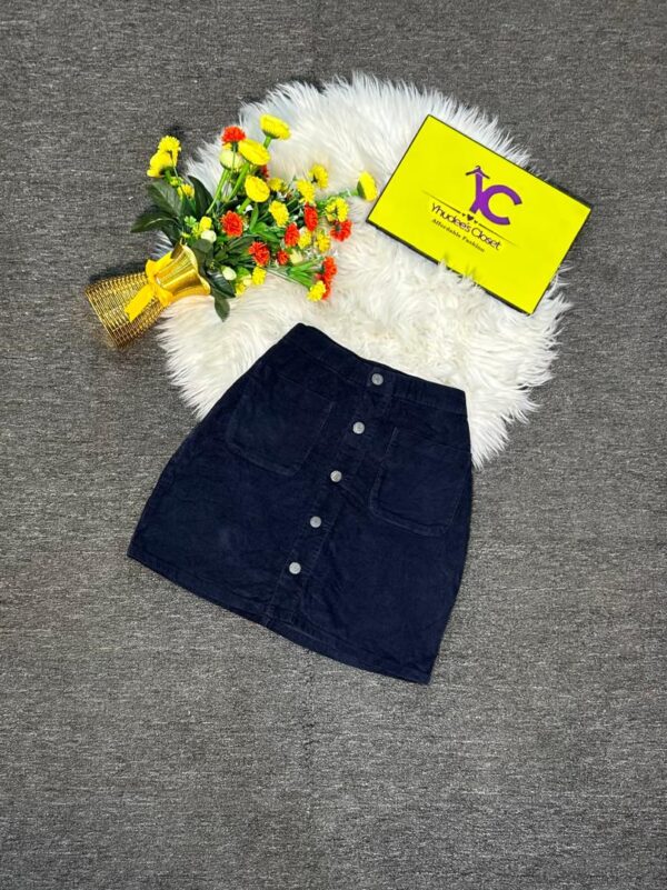 Navy blue mini skirt Size 10 L 17”