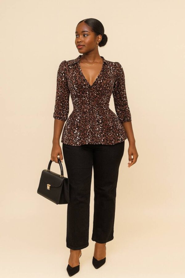 Beautiful brown floral flay shirt Size 6