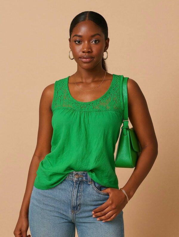 Green sleeveless top Size 14/16