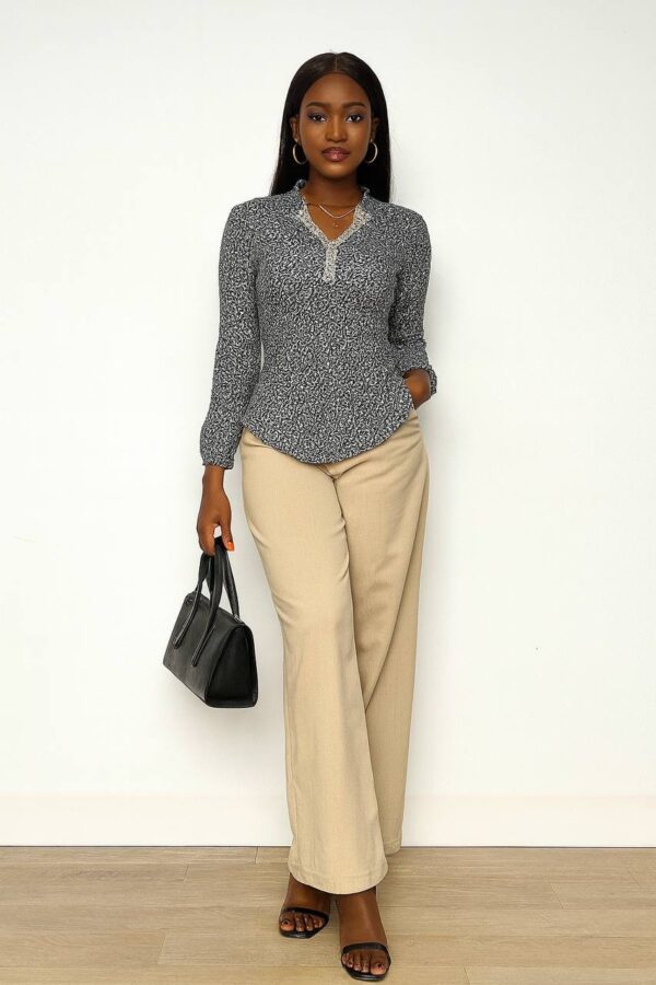 Navy blue vintage print top size 14/16