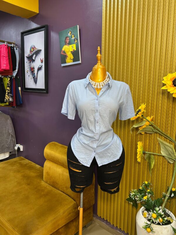 Sky blue short sleeves shirt Size 14/16