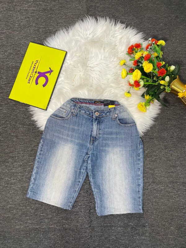 Inscene Jean Short Size 10