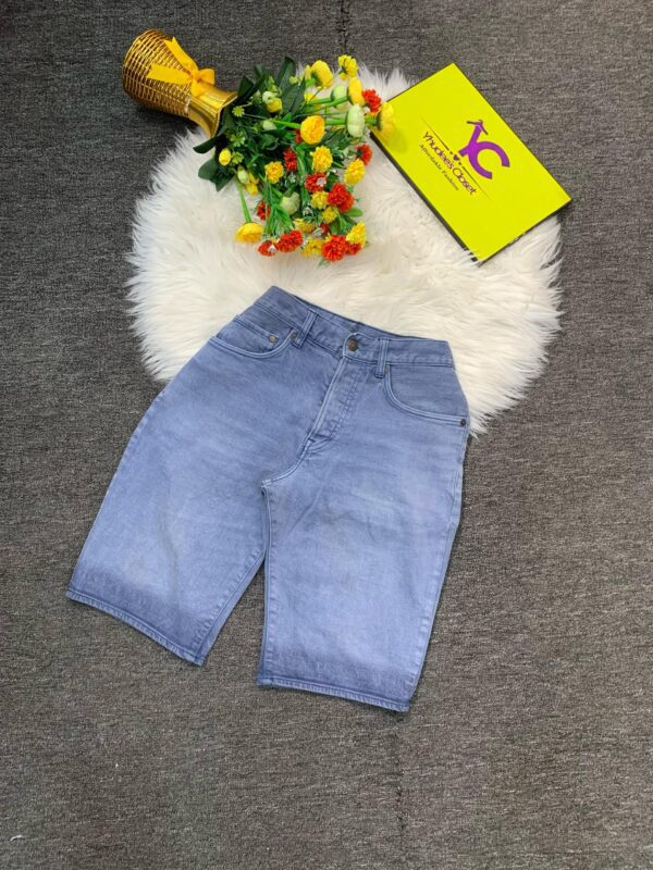 2 Toned Jean Short Size 10