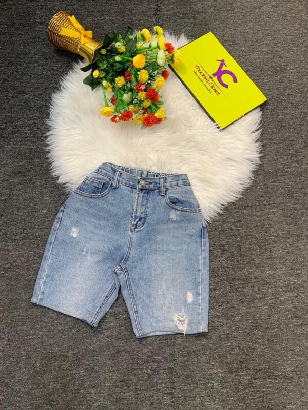 Elastic waist jean short Size 6/8