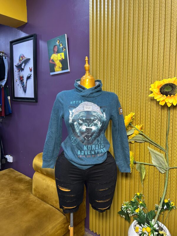 Black and Skyblue pullover - S