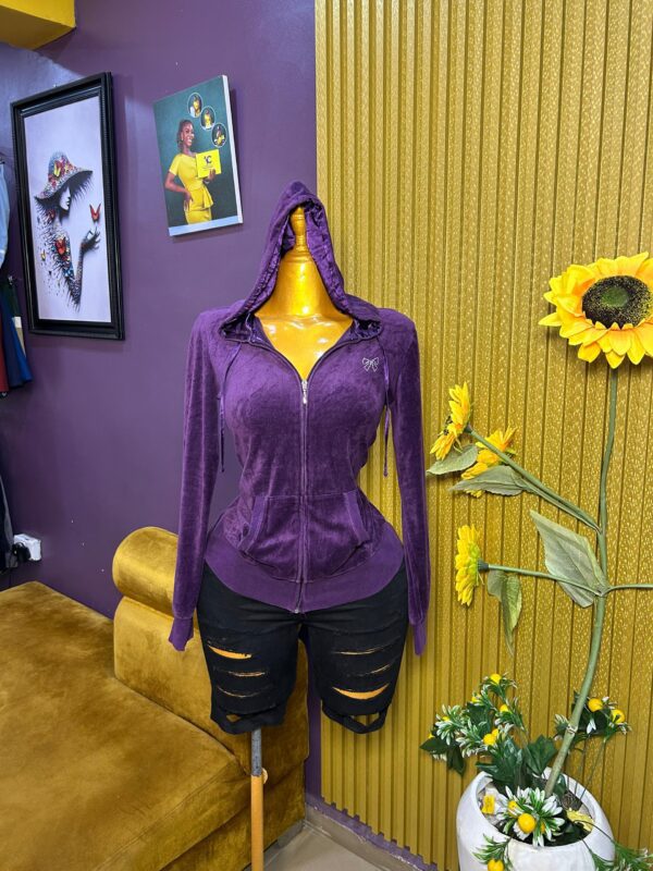 Purple hoodie with bead design - M