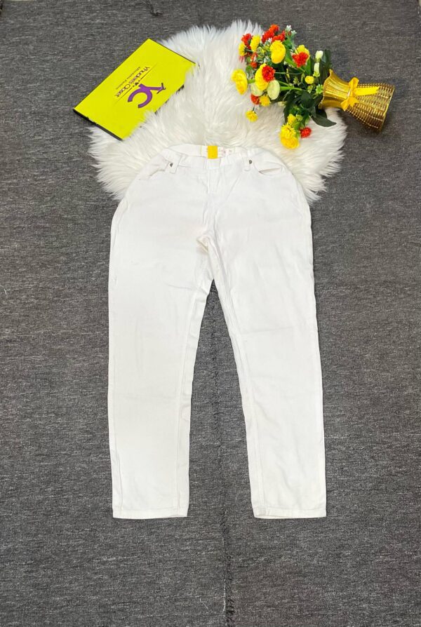 White Jean Leggings size 14, L 38.5