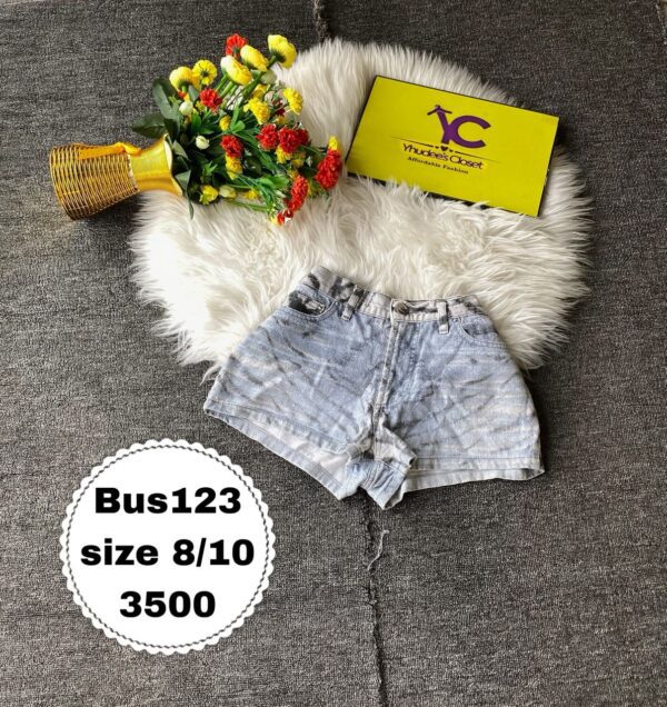 Stylish Adire bum short Size 8/10