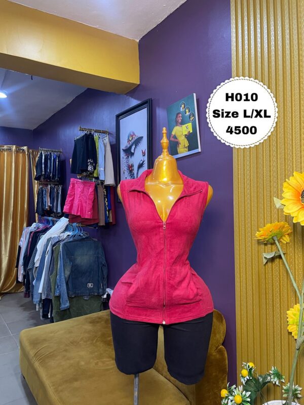 Red Sleeveless Hoodie L/XL