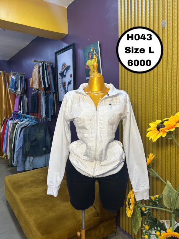 White Longsleeved hoodie L