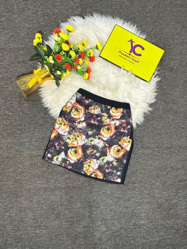 Navy Blue With Front Floral Skirt Size 8, L 17