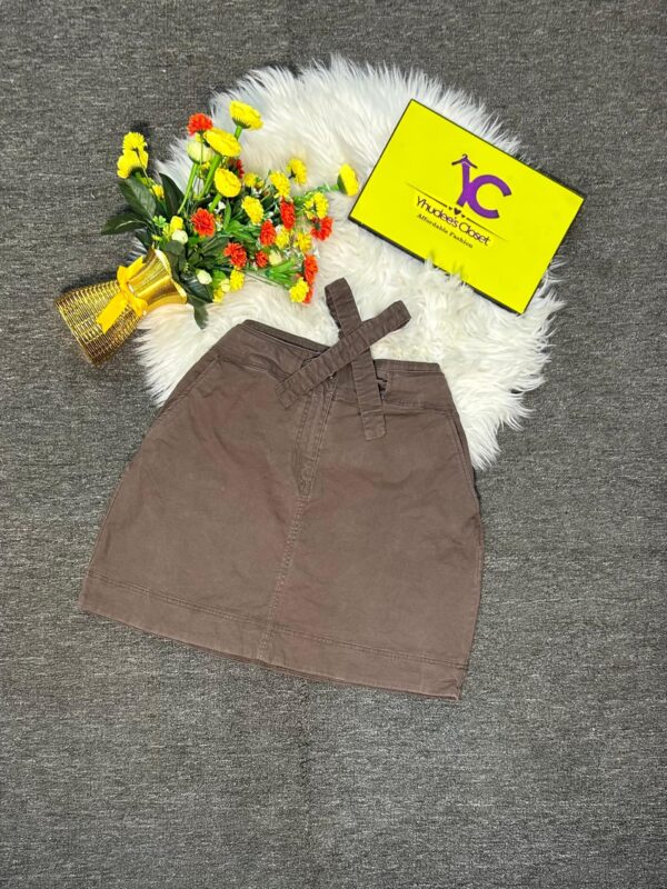 Brown Skirt With Belt Size 16, L 19