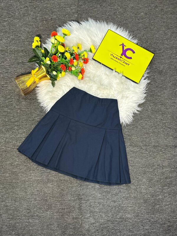 Navy Blue Flay Skirt Size 10/12 L 18