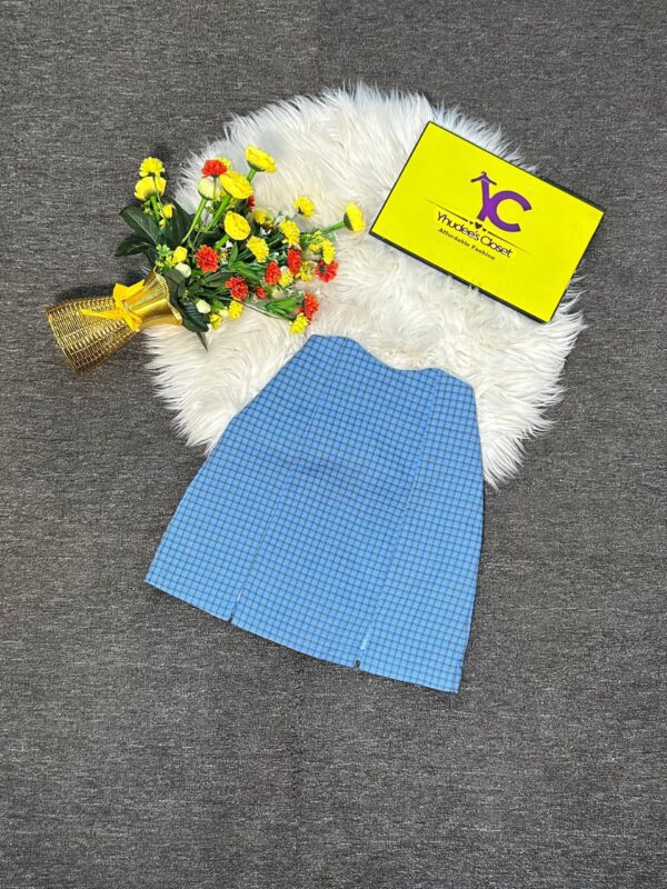 Blue checkered skirts size 6/8, L 17