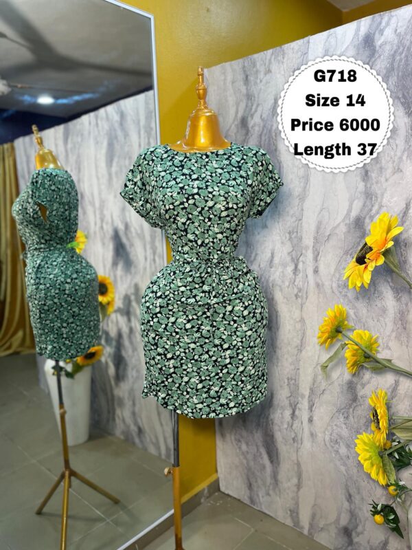 G718 - Green floral mini dress (14)
