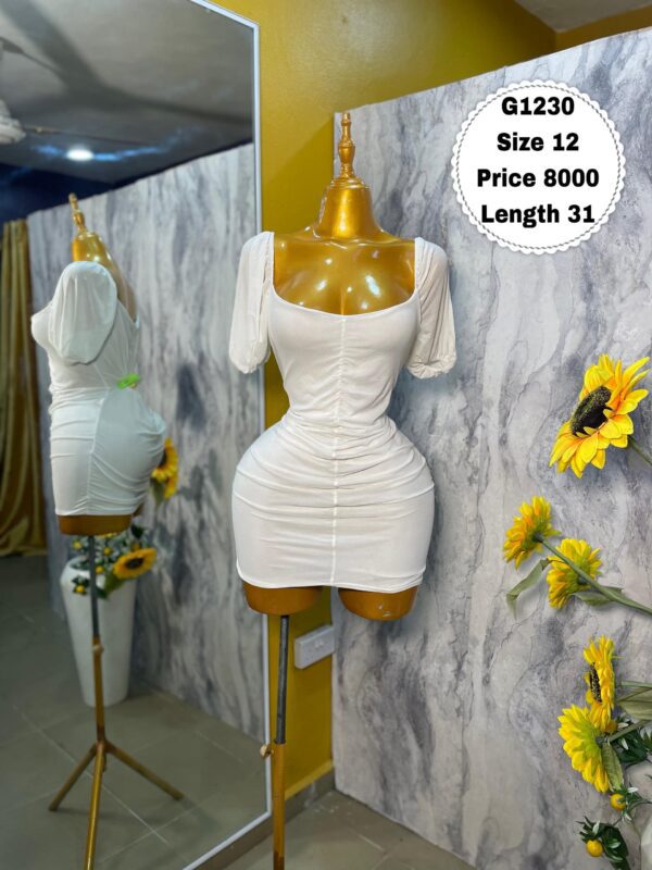 G1230 - White puff sleeve mini (12)