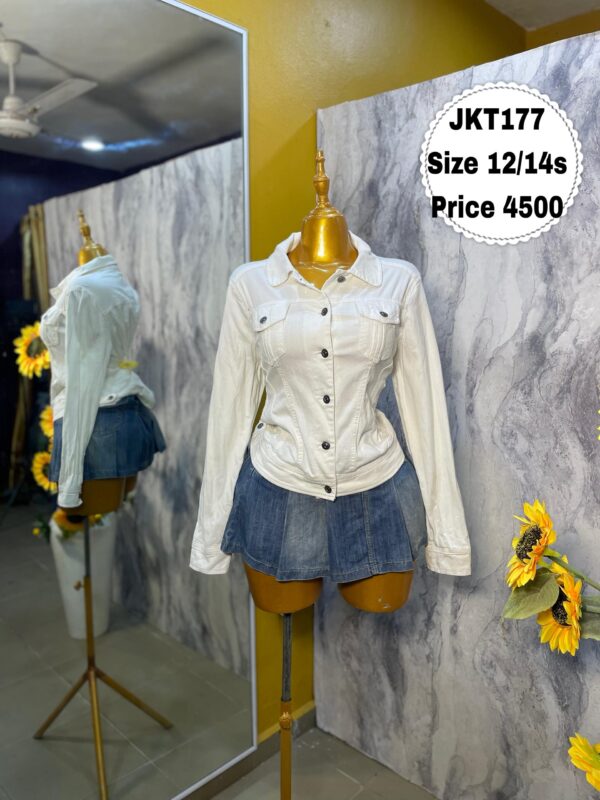 JKT177 - Clean classy fitted white jacket (12/14)
