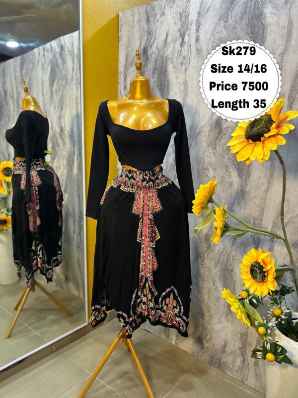 SK279 - Beautiful black flowy skirt (14/16)