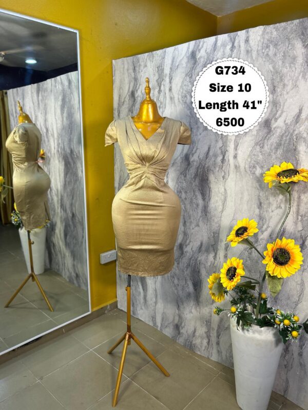 G734 Lovely gold color dress | Size 10