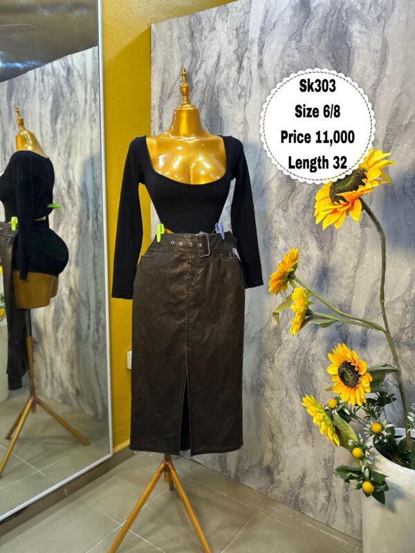 SK303 - Elegant long leather skirt (6/8)