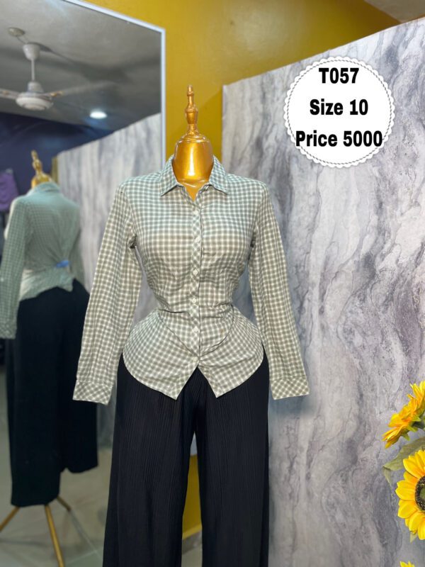 T057 - Corporate long sleeve top | Size 10