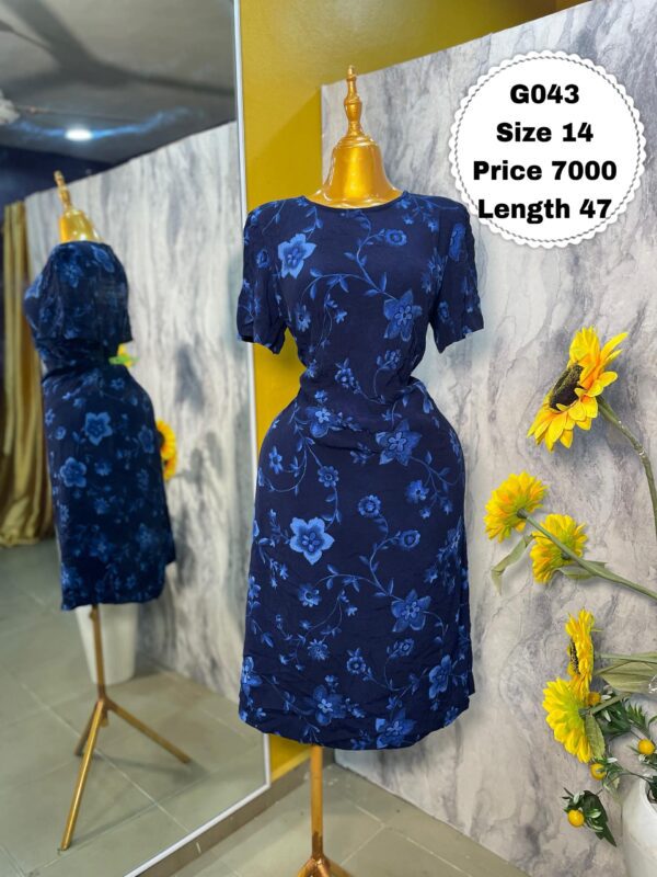 G043 - Navy floral dress