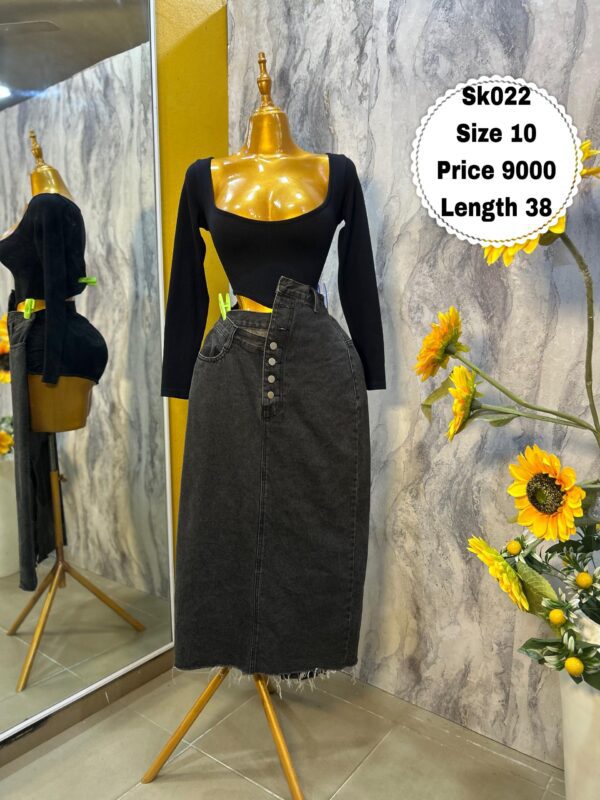 SK022 - Bold black denim skirt (10)