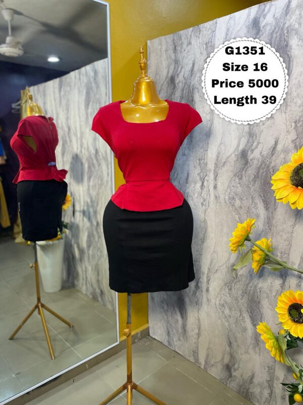 G1351 - Beautiful red gown | Size 16