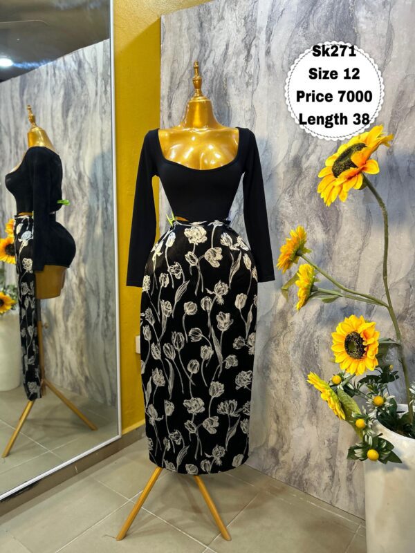 SK271 - Beautiful floral midi skirt (12)